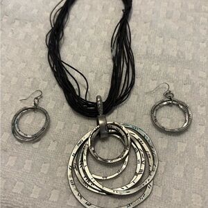 Elegant Silver Tone Necklace and Earring Set